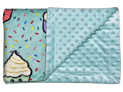 Baby blanket: Sweet Cupcakes