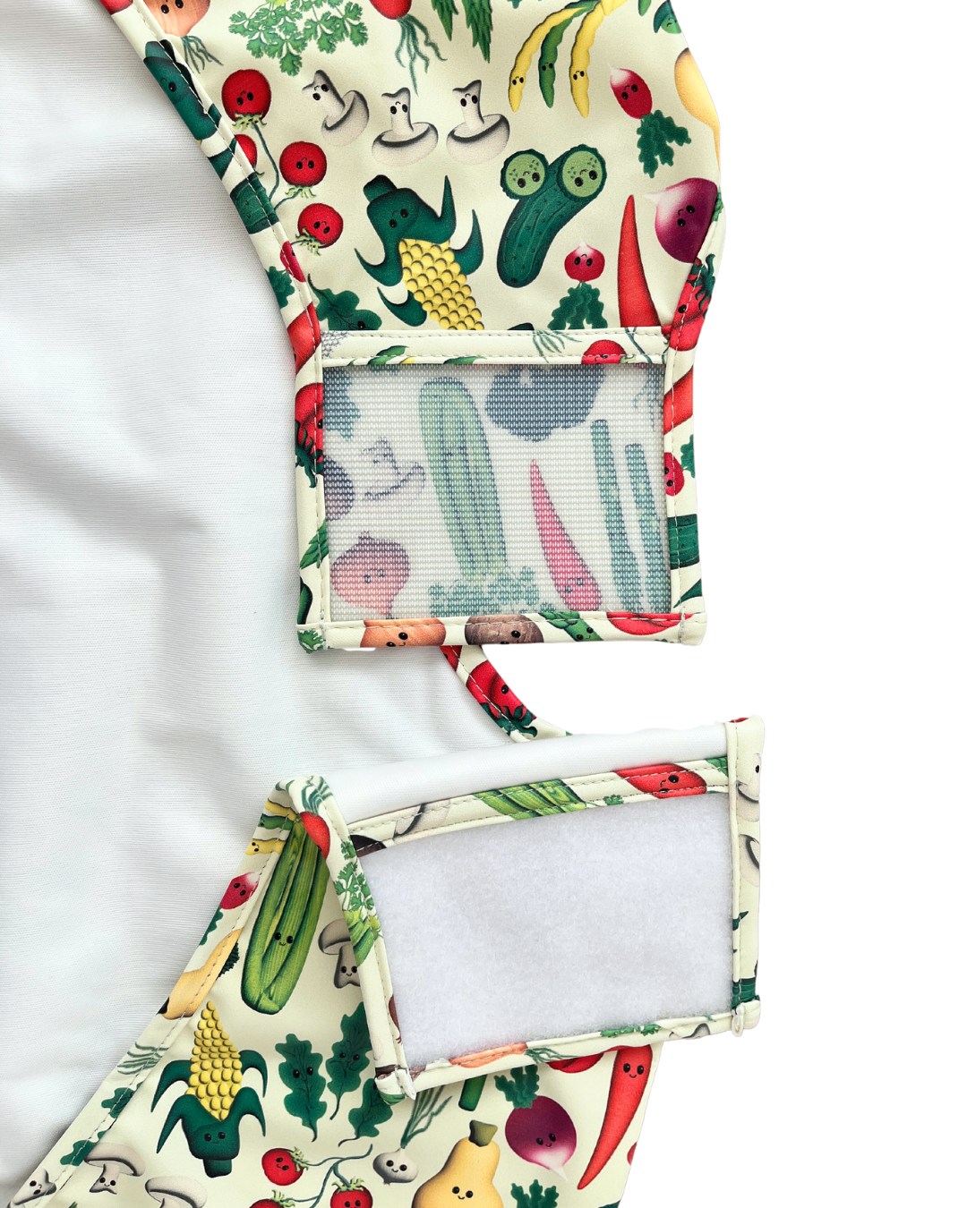 Waterproof art and cooking apron for children (4 to 7 years): The crazy vegetable garden