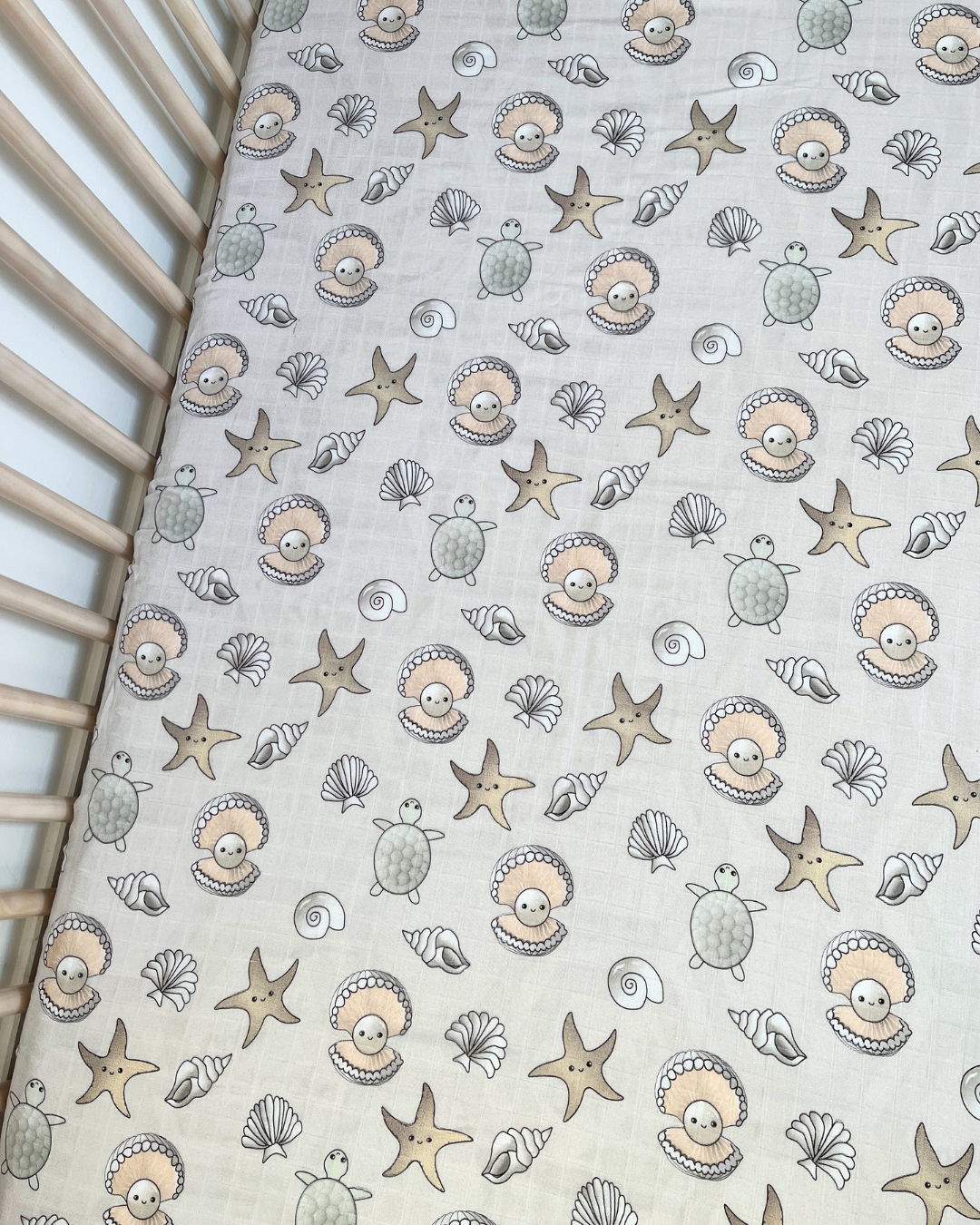 Dreamy Beads Muslin Crib Fitted Sheet