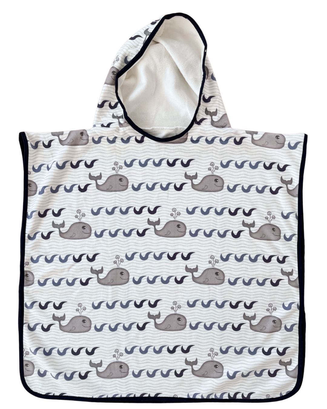 Serviette poncho à capuchon pour enfant (18 mois à 5 ans) : Splash la baleine de la mer