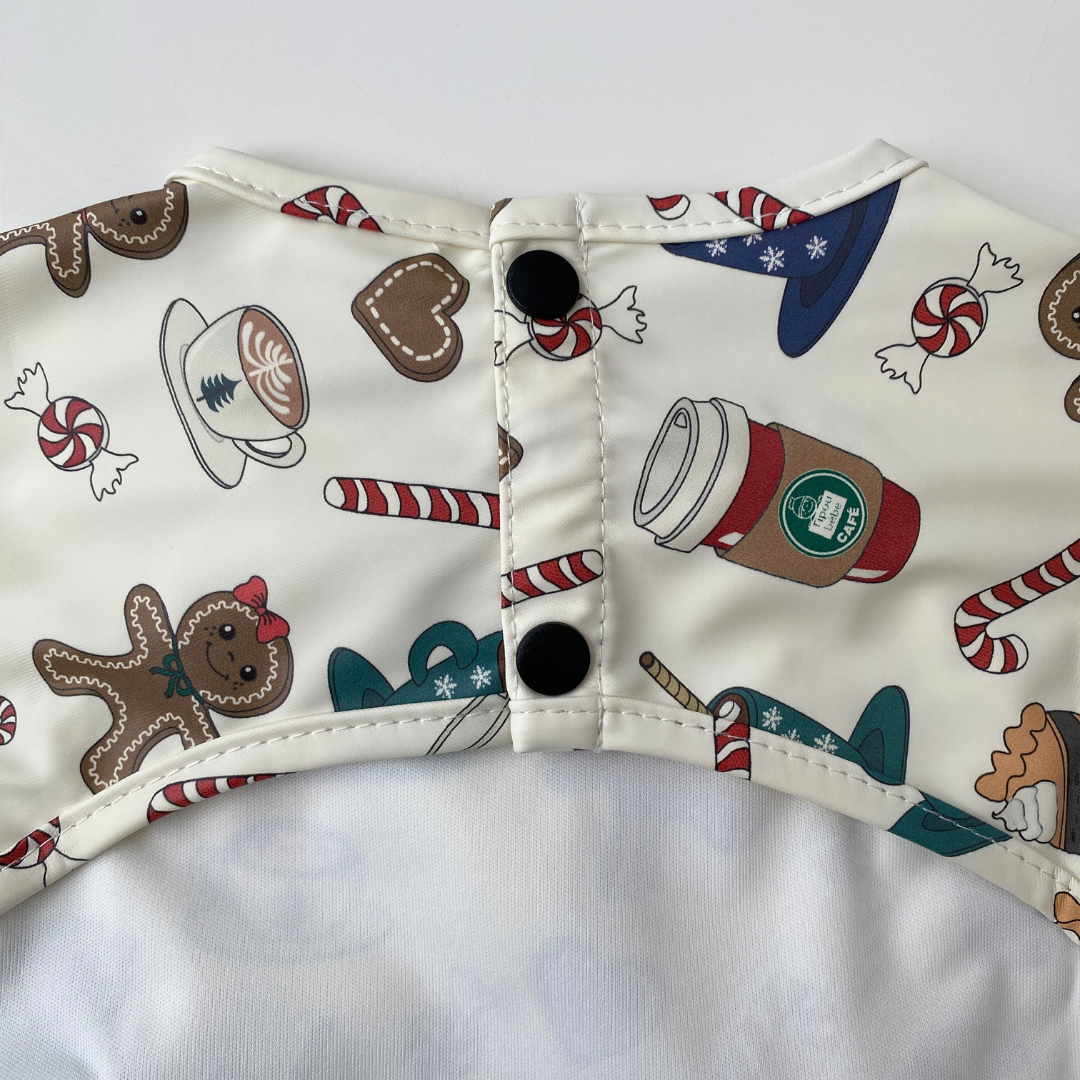 Waterproof Bib Apron with long sleeves and pocket: My Gingerbread Friends