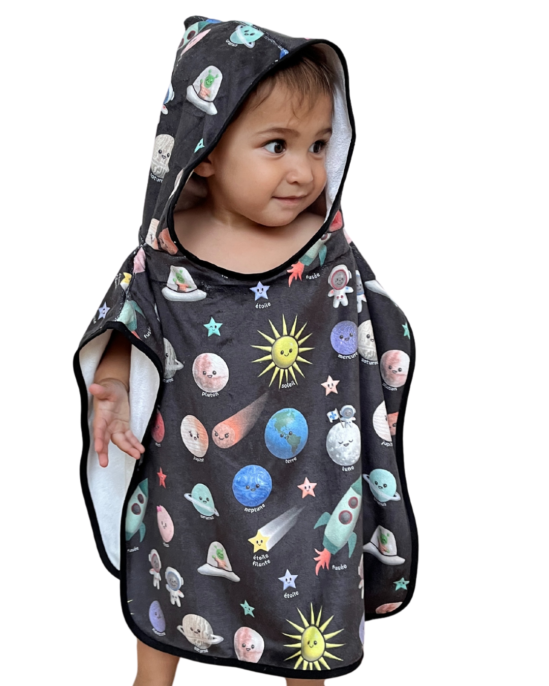 Hooded poncho towel for baby (0-18 months): Black background space