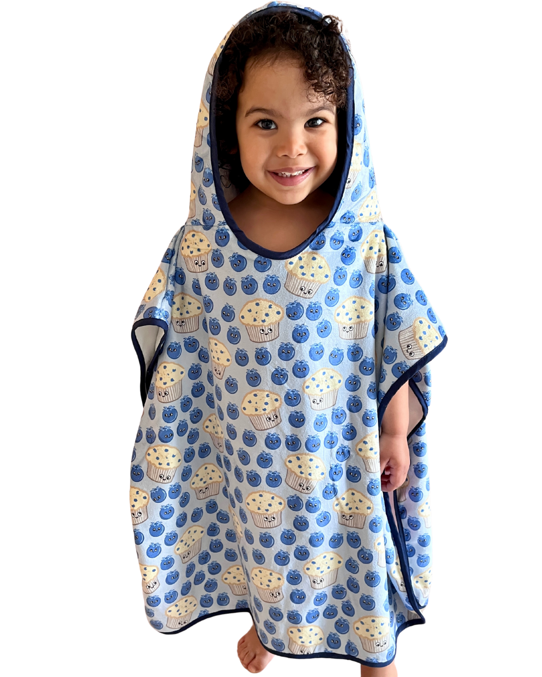 Serviette poncho à capuchon pour enfant (18 mois à 5 ans) : Party de bleuets du Saguenay Lac-Saint-Jean