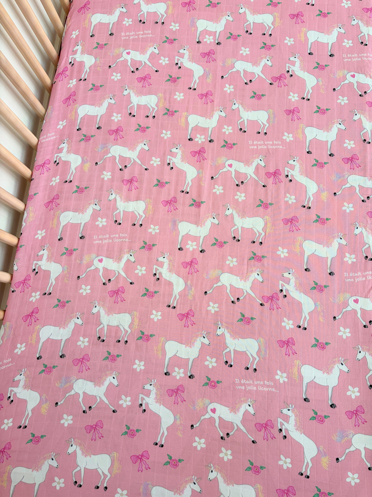 Drap contour pour bassinette en mousseline : Il était une fois une licorne