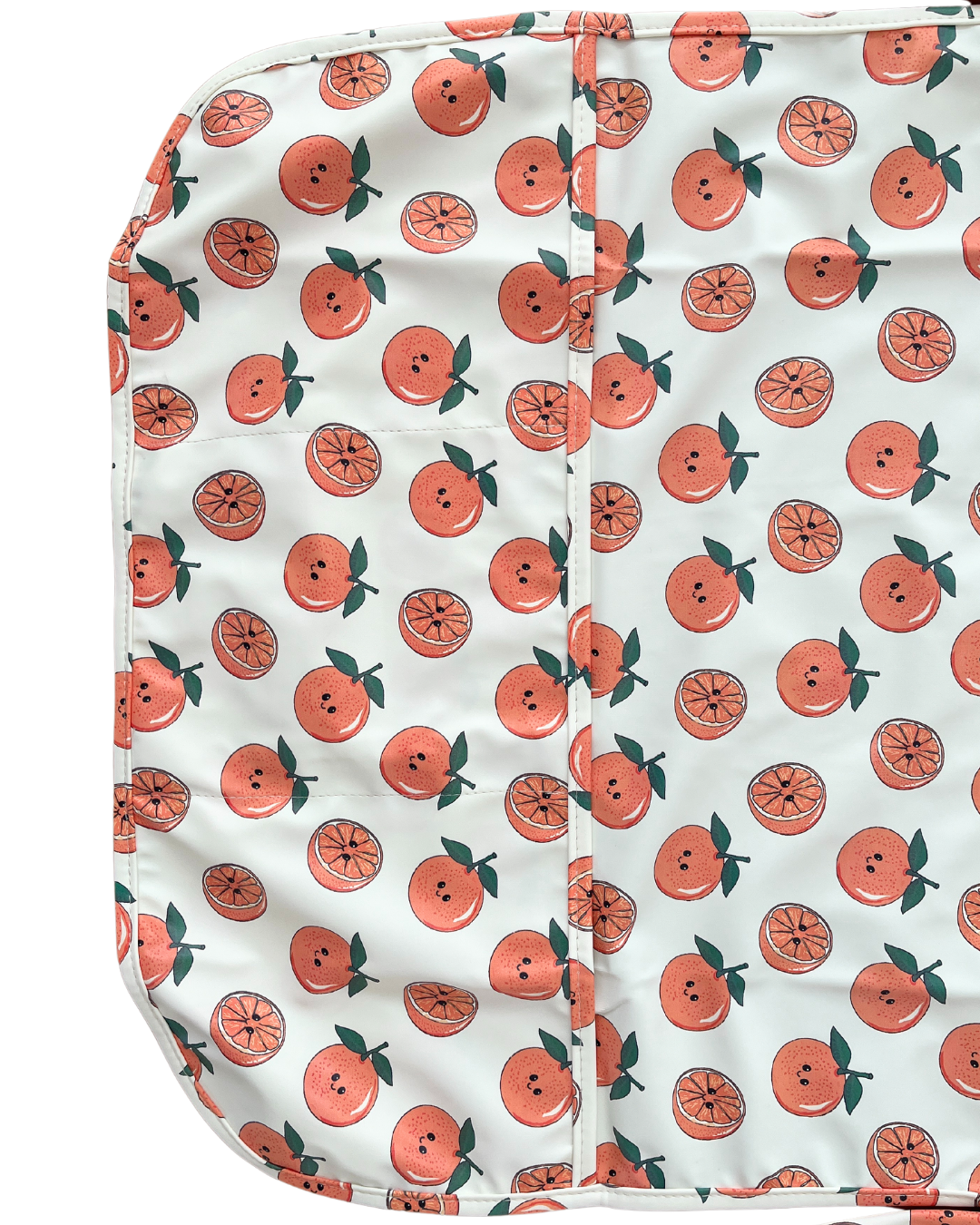 Waterproof art and cooking apron for children (4 to 7 years): Radiant oranges