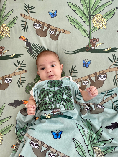 Fitted cotton sheet for bassinet : Sloths in the Jungle