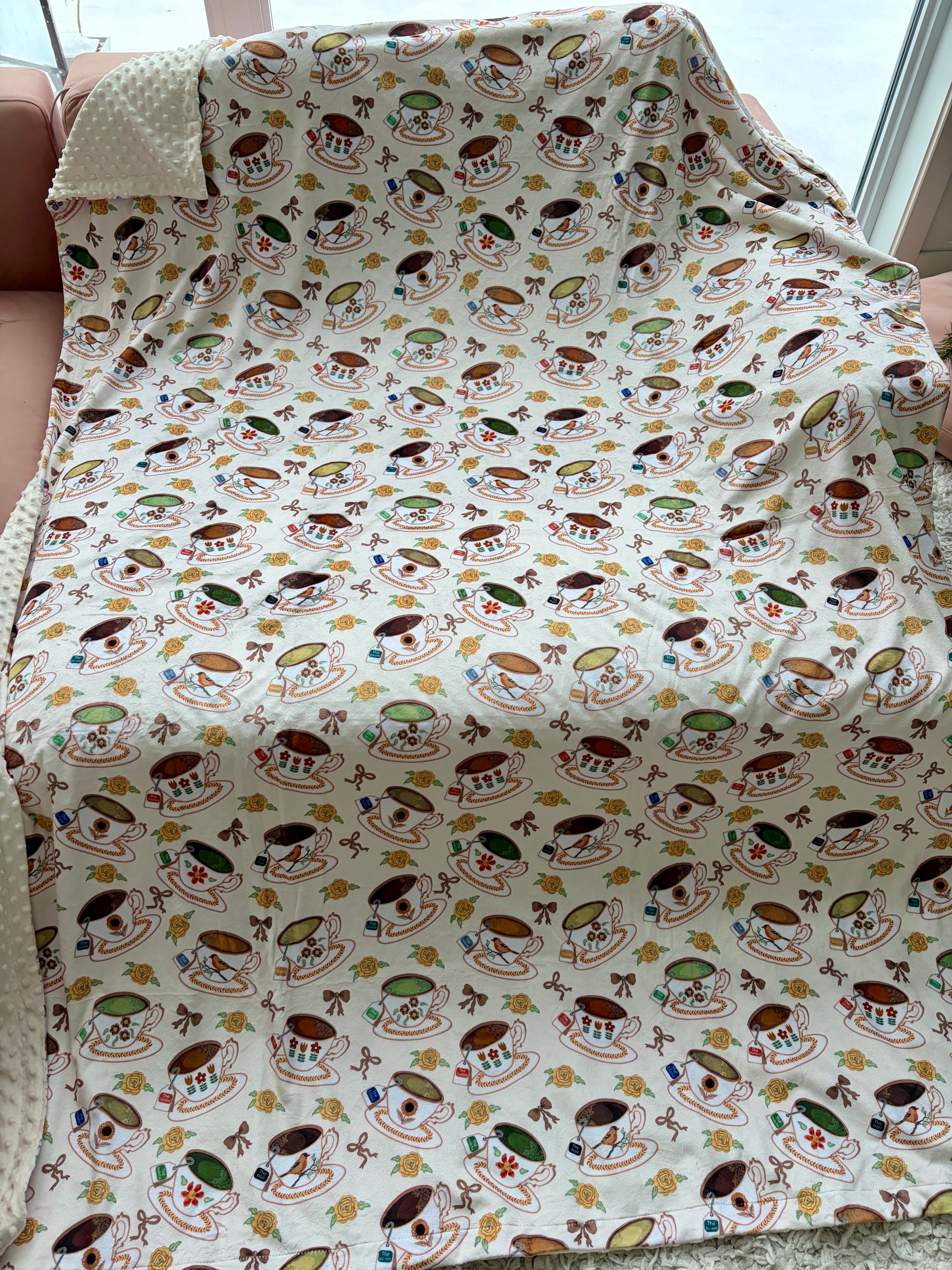 Couverture Géante : Tasses de thé