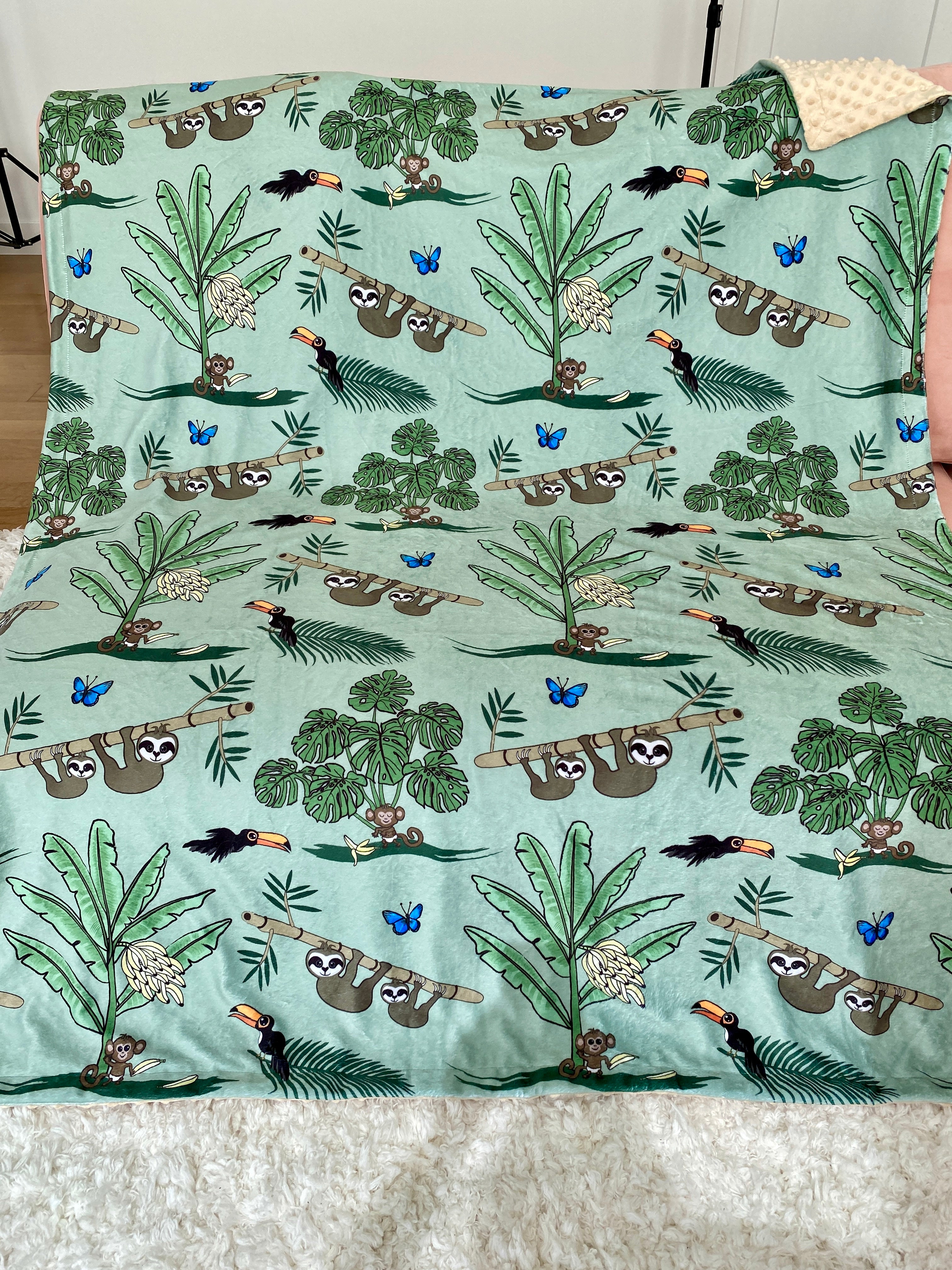 Medium blanket: Sloths in the Jungle
