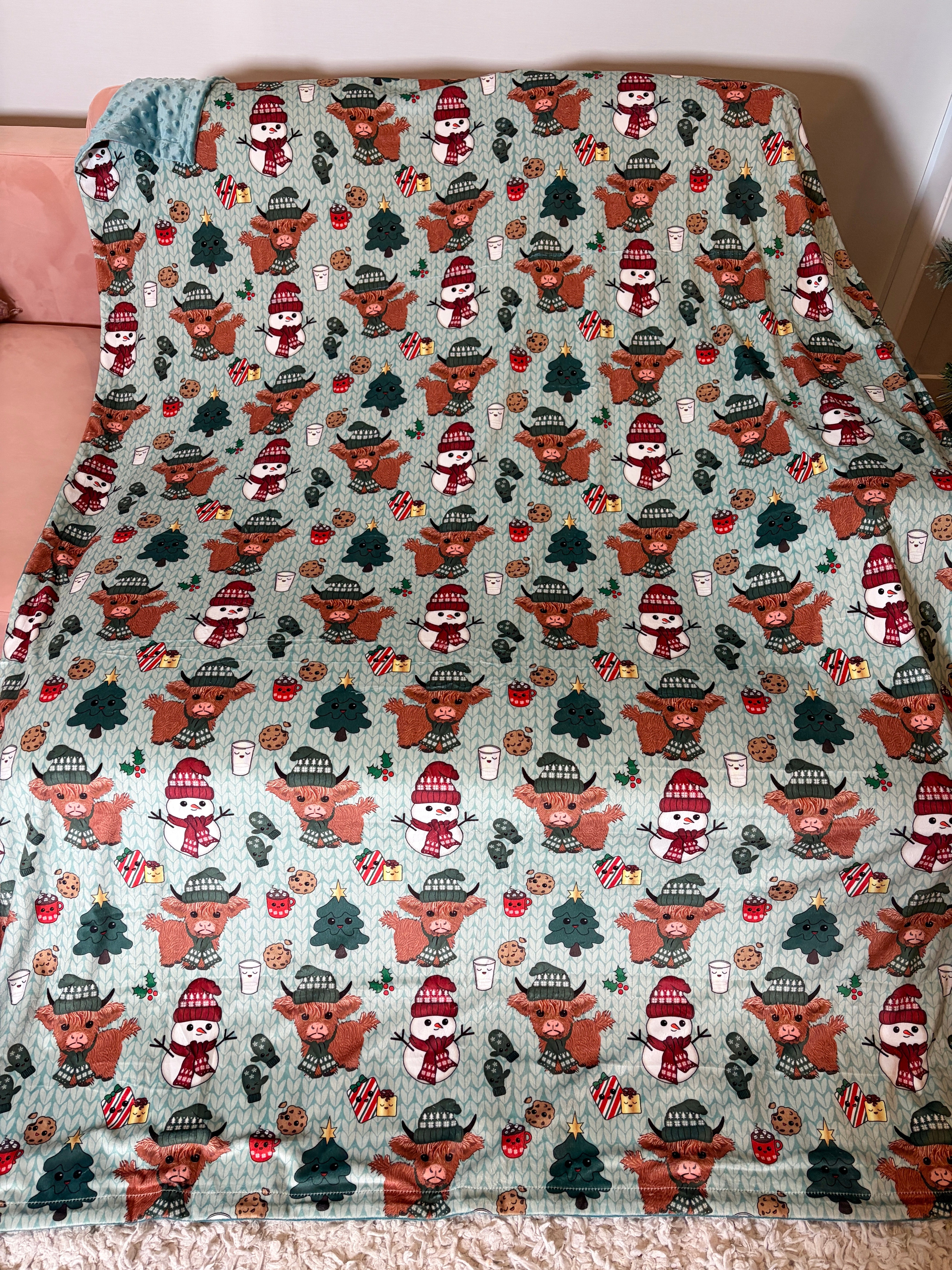 Couverture Géante : La vache highland et son ami bonhomme de neige