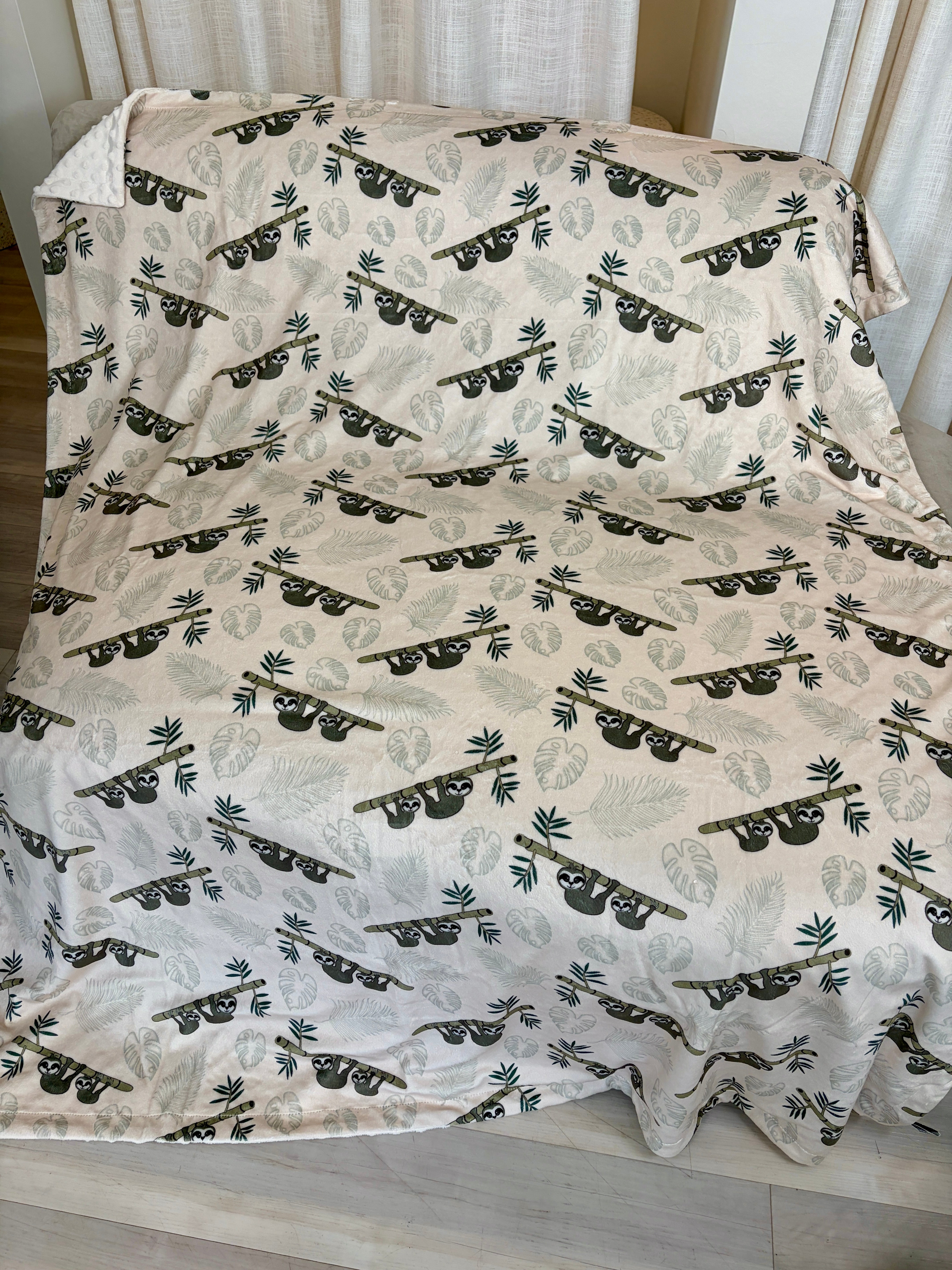 Couverture Moyenne : Paresseux beige