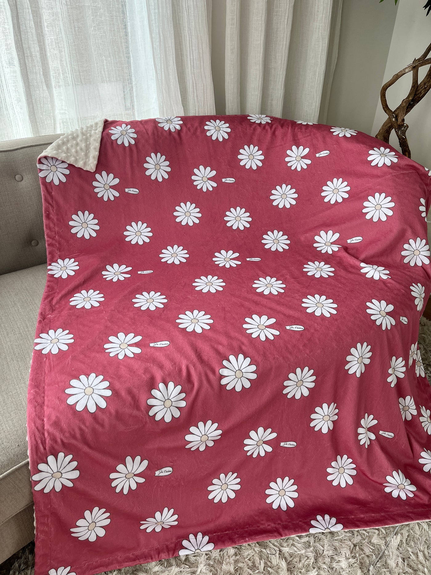 Couverture Moyenne : Marguerites BOHO (fond framboise)