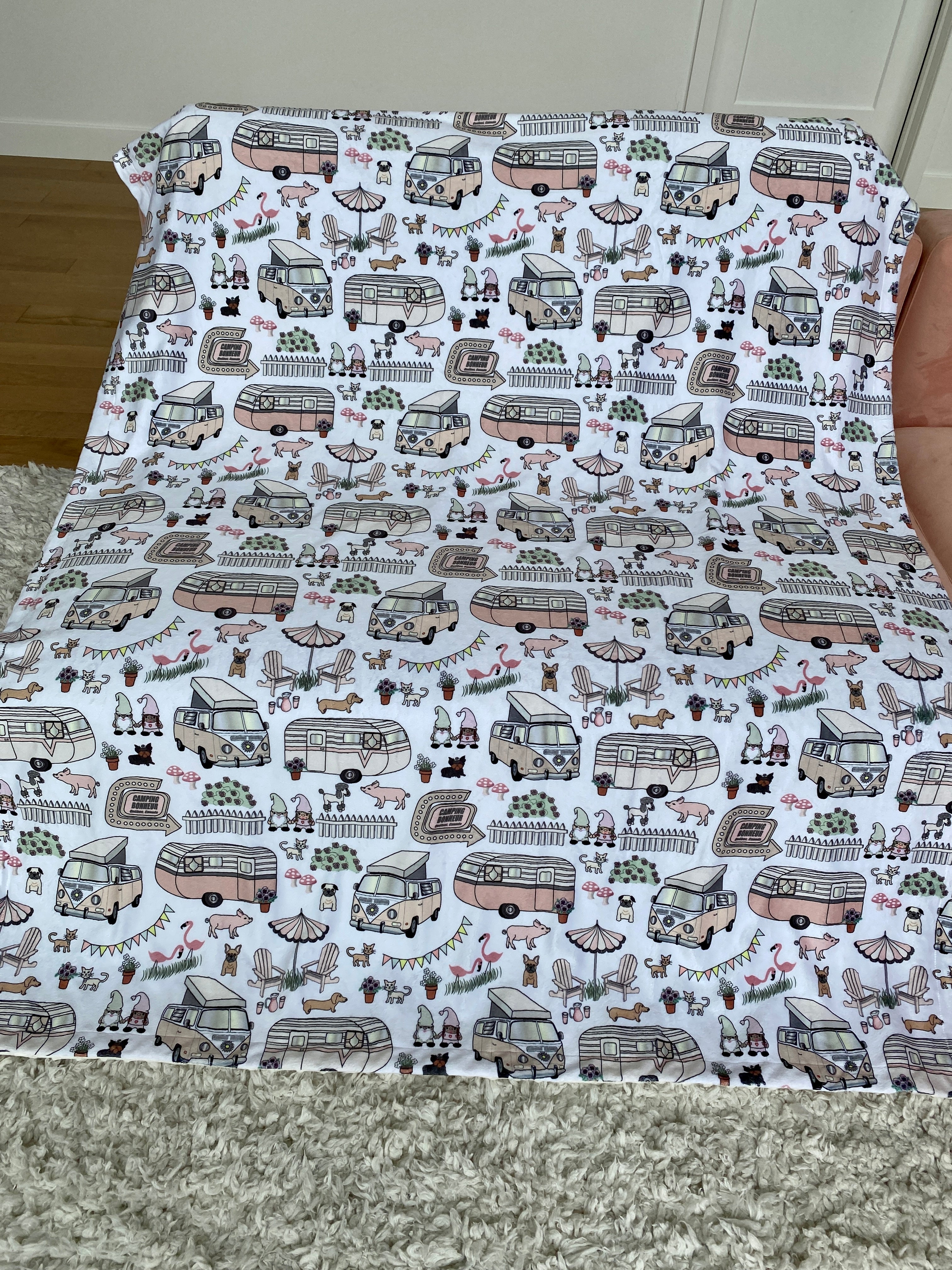 Couverture Moyenne : Camping bonheur