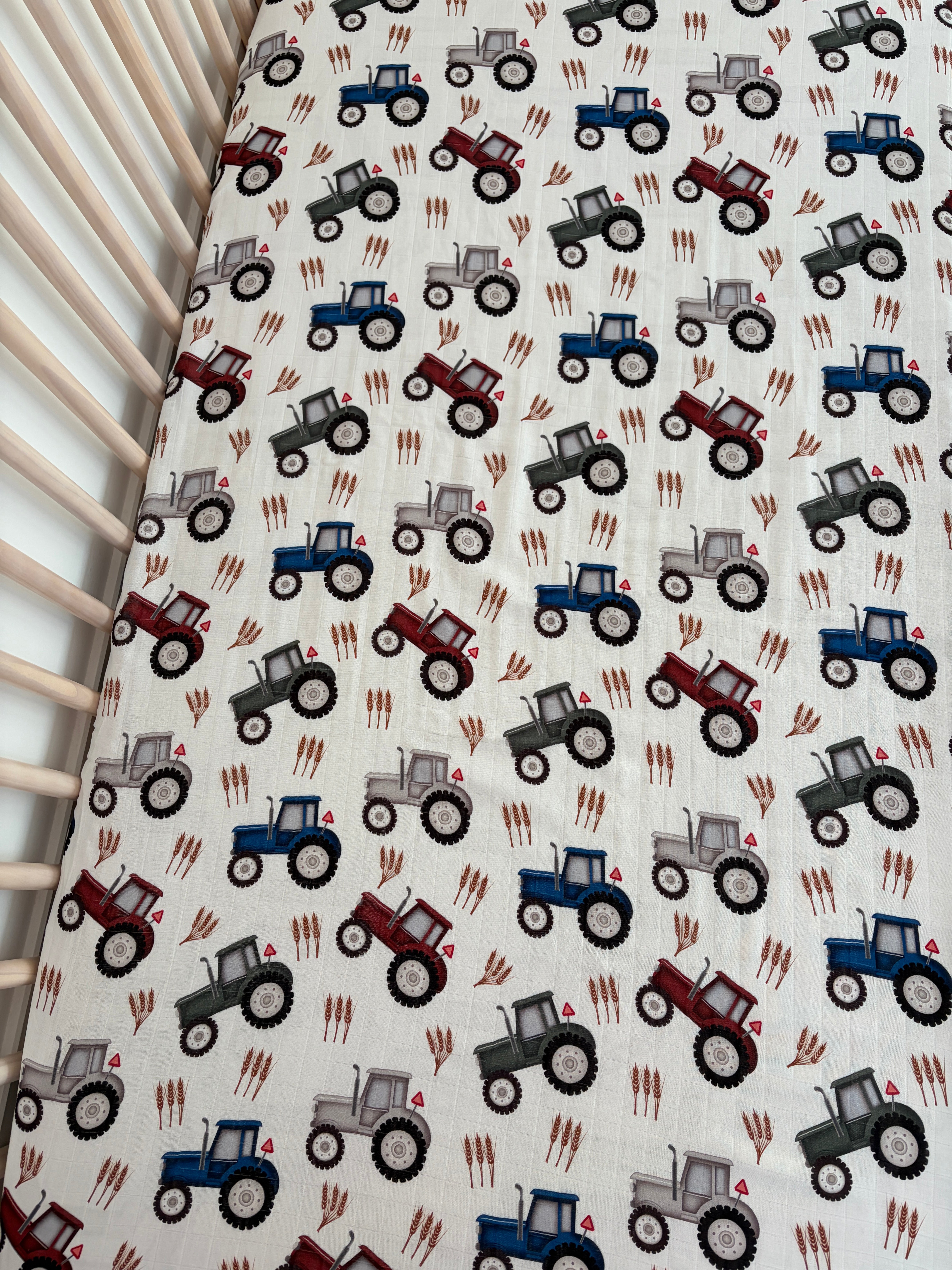 Drap contour pour bassinette en mousseline : Tracteurs de ferme