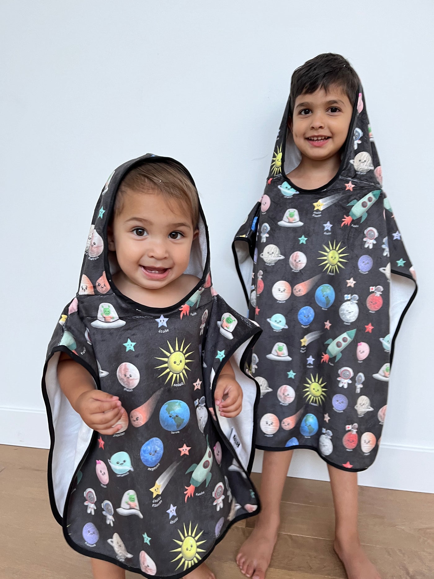 Hooded towel for children (18 months to 5 years): Space black background