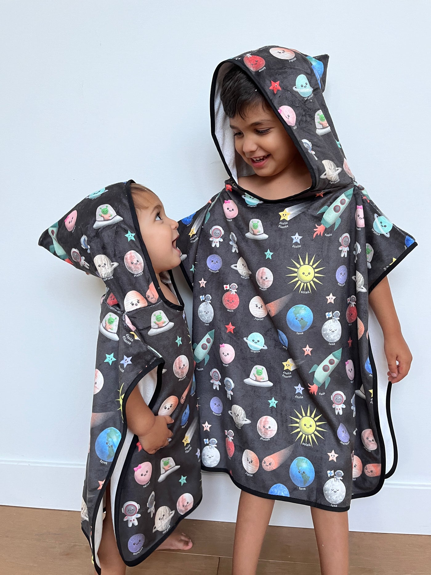 Hooded towel for children (18 months to 5 years): Space black background