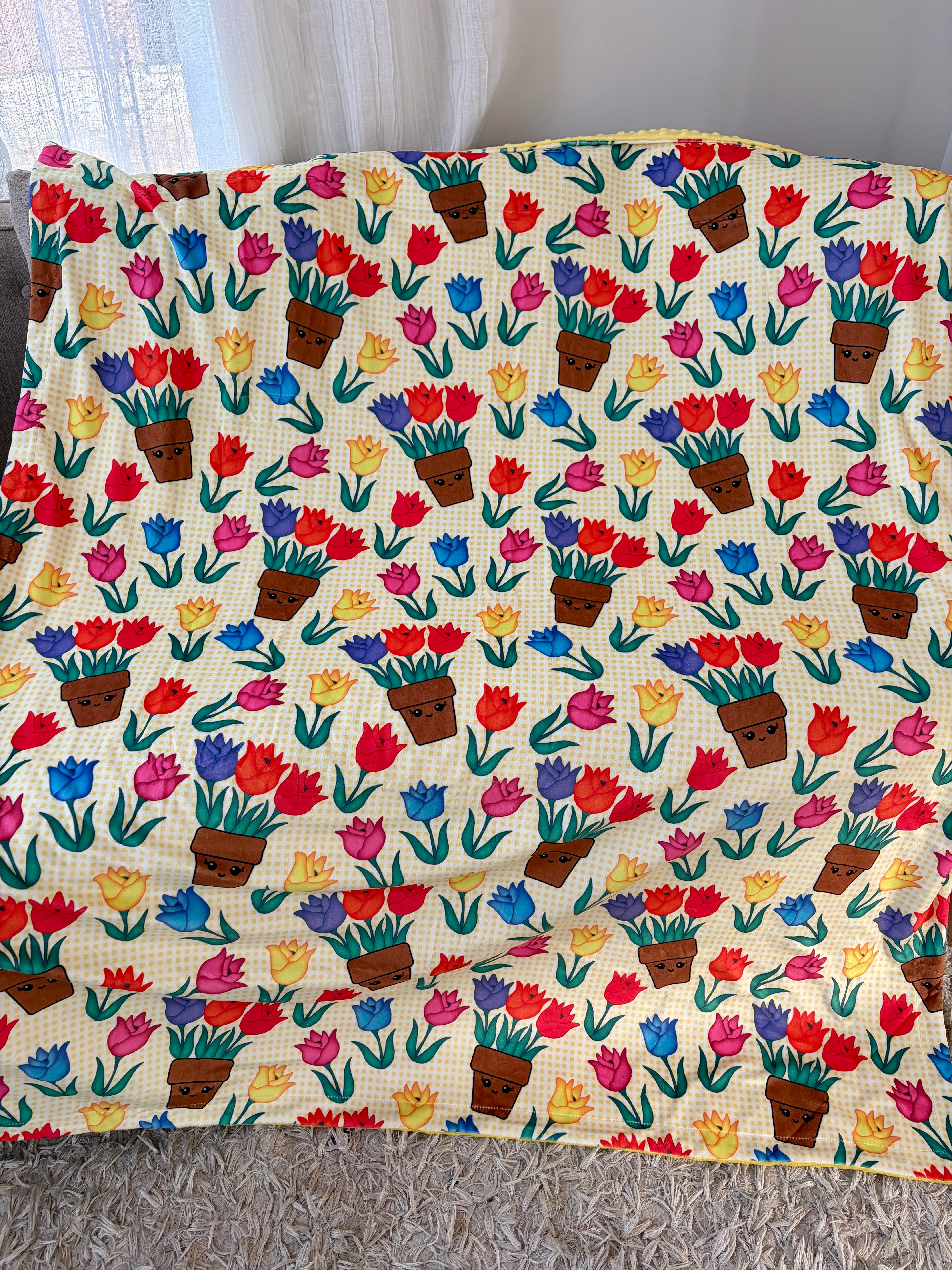 Couverture Moyenne : Tulipes dans le jardin
