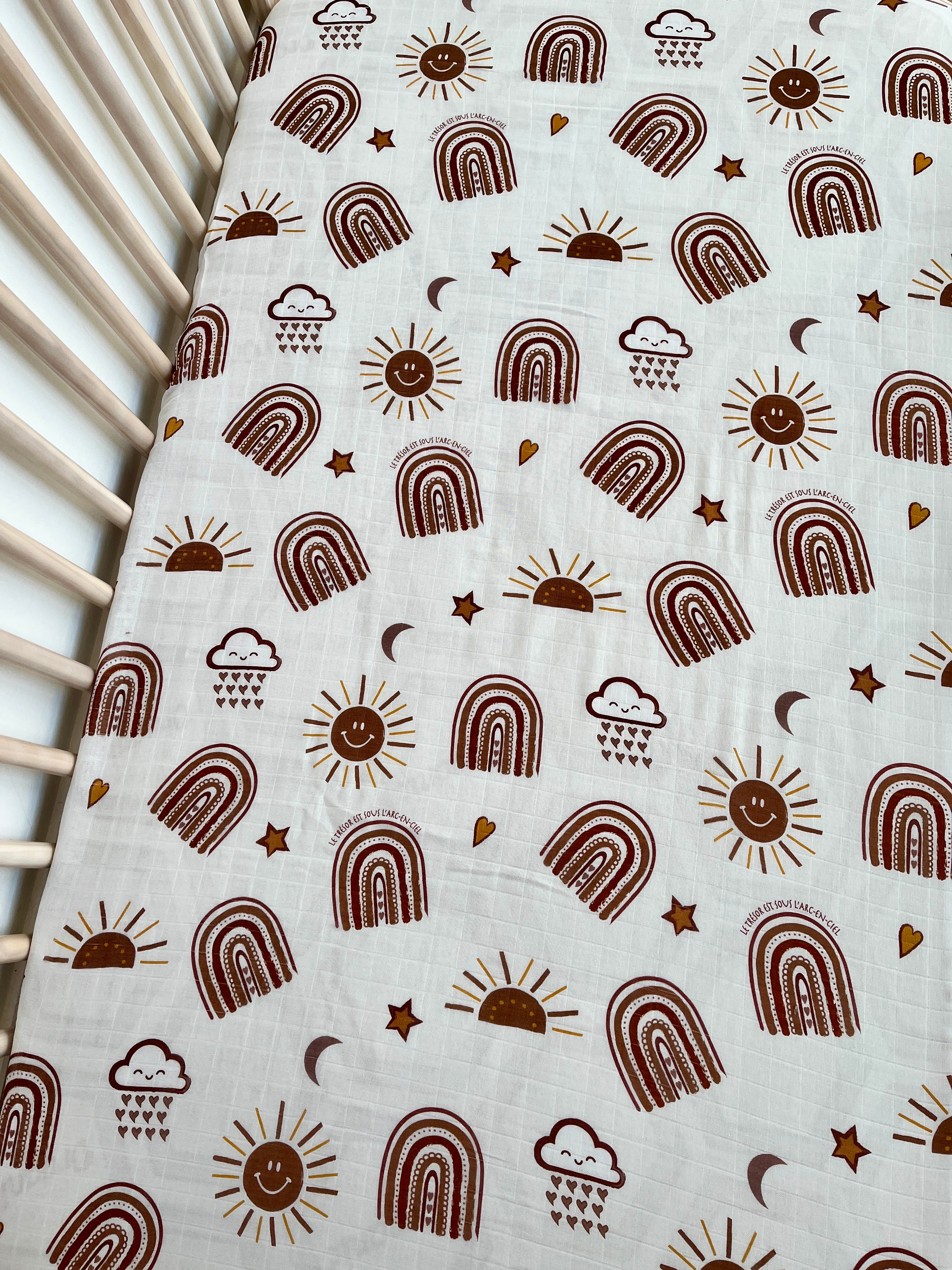 Drap contour pour bassinette en mousseline : Soleil radieux BOHO (fond crème)