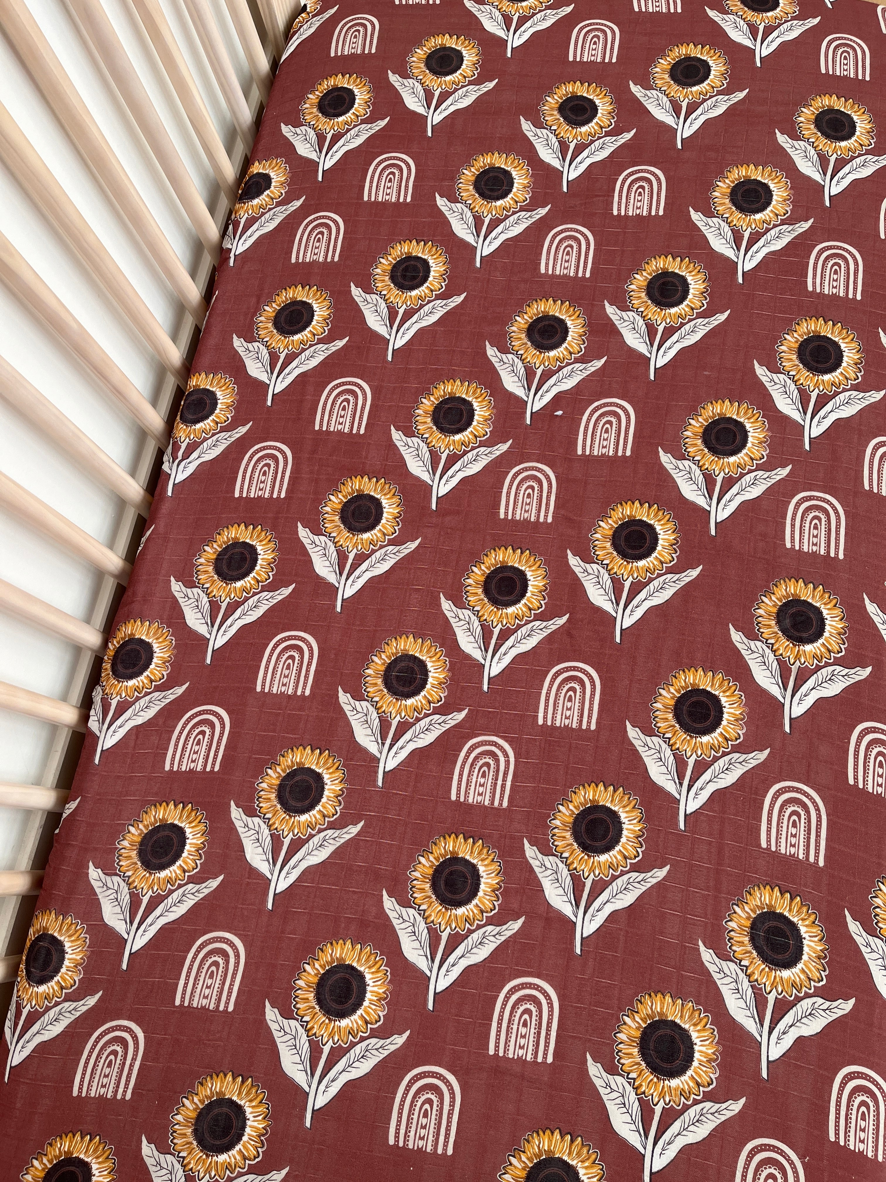 Drap contour pour bassinette en mousseline : Tournesols BOHO (fond terre)