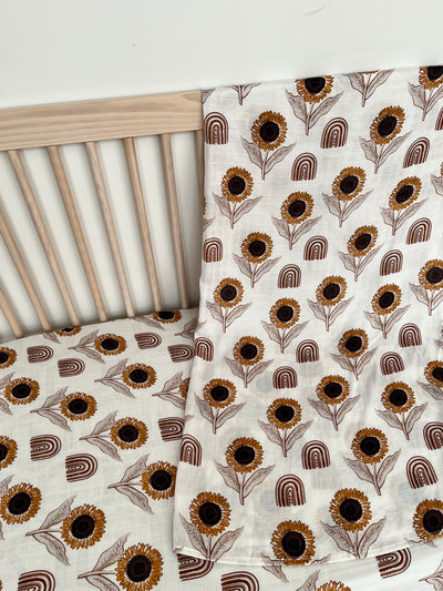 Fitted sheet for crib in muslin: BOHO Sunflowers (cream background)