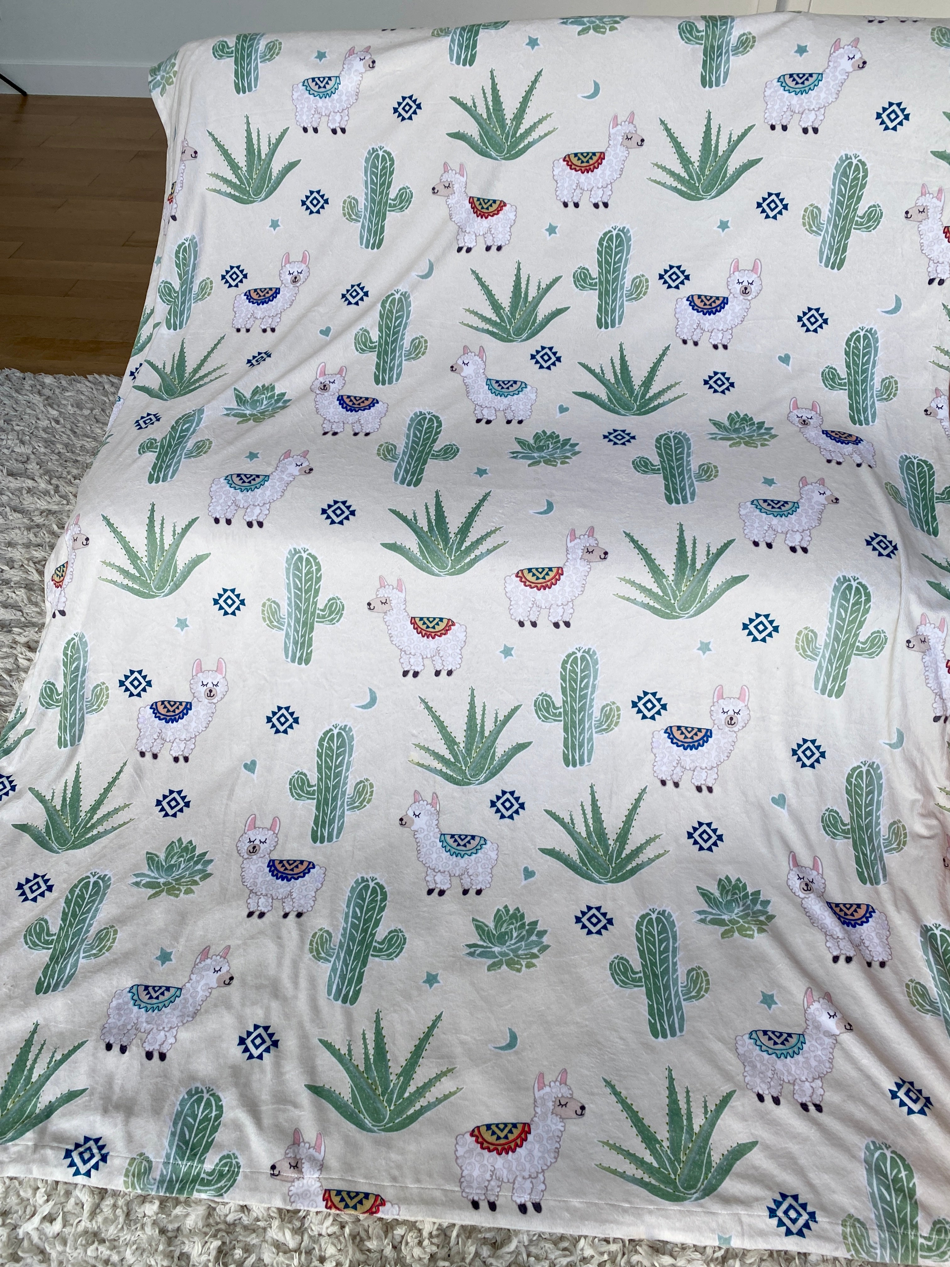 Couverture Géante : Lamas endormis (Fond crème)