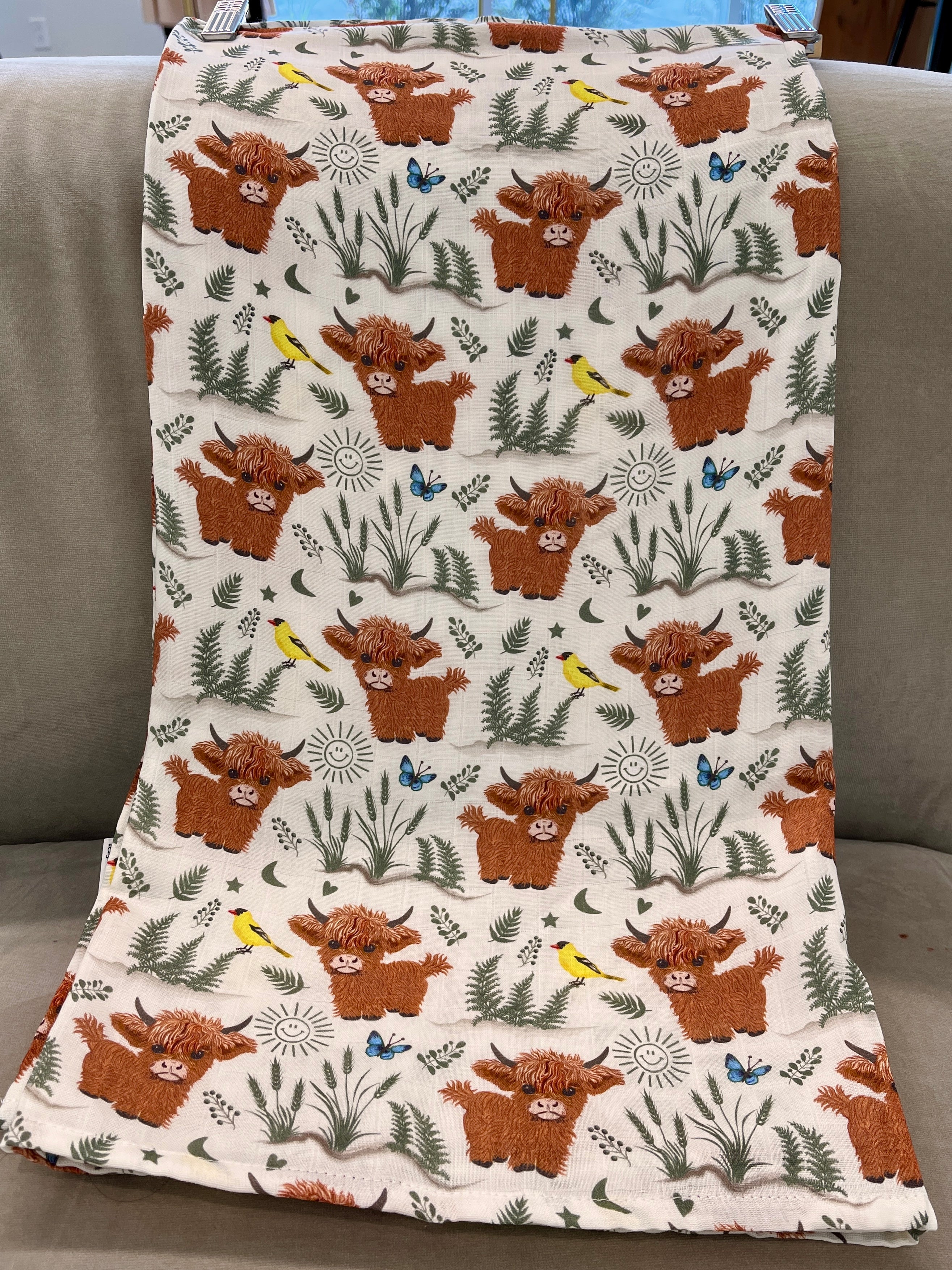 Couverture de mousseline: Vaches Highland (fond beige)