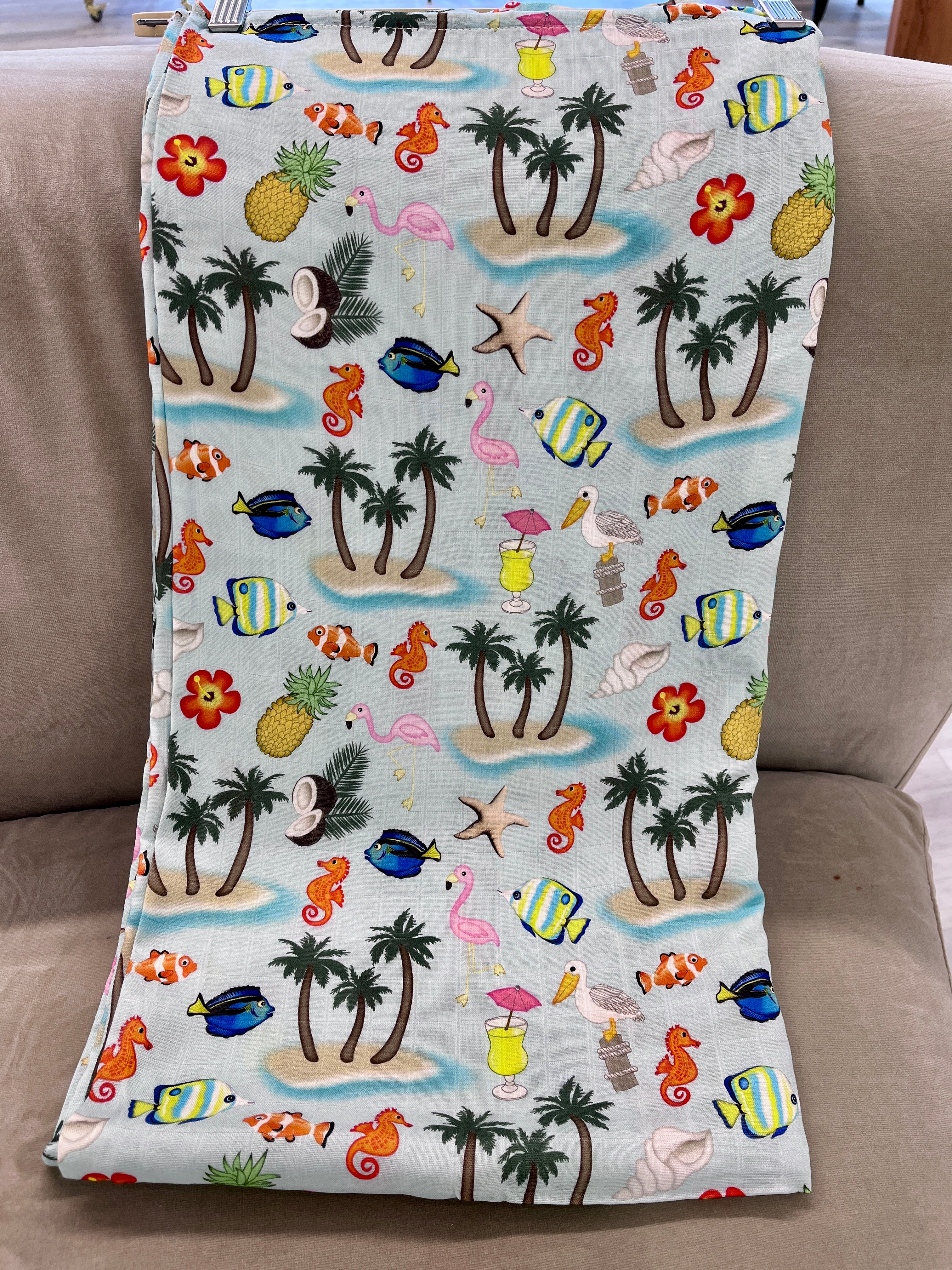 Couverture de mousseline: Palmiers, poissons et plage tropical