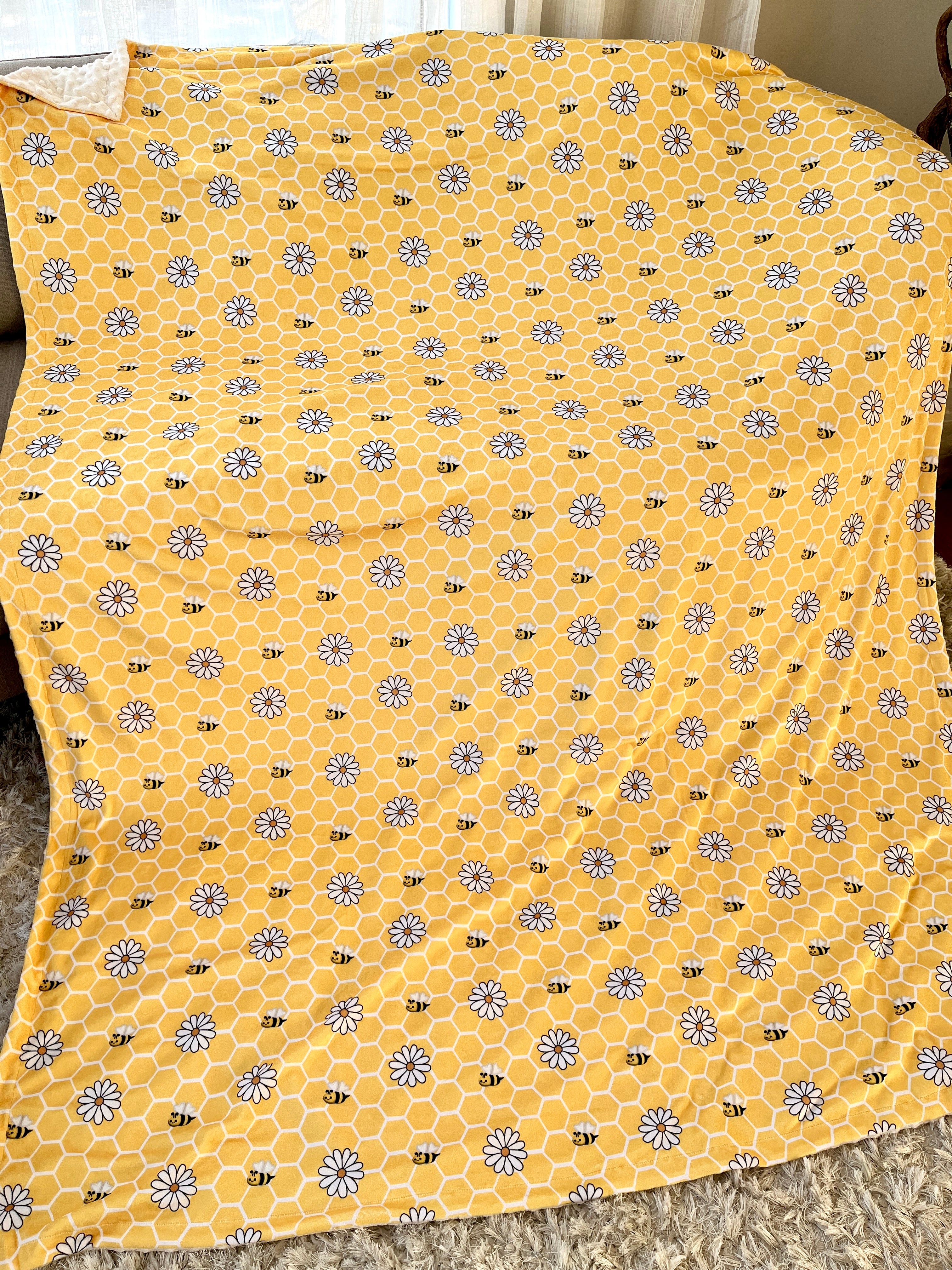 Couverture Géante : Abeilles dans un champ de fleurs