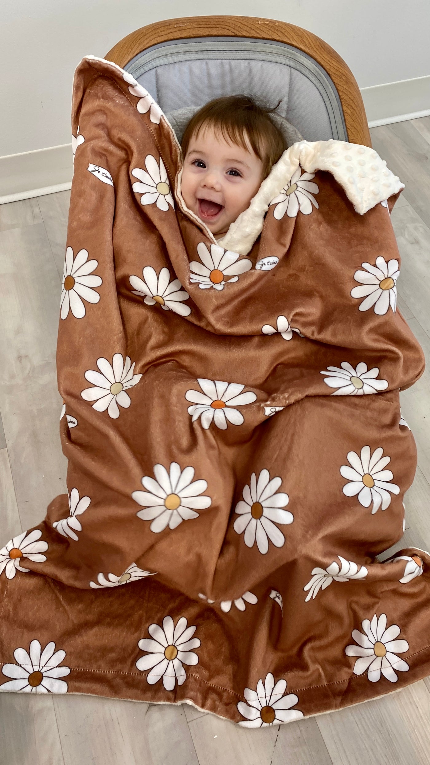 Baby Blanket: Daisies BOHO (Earth Background)