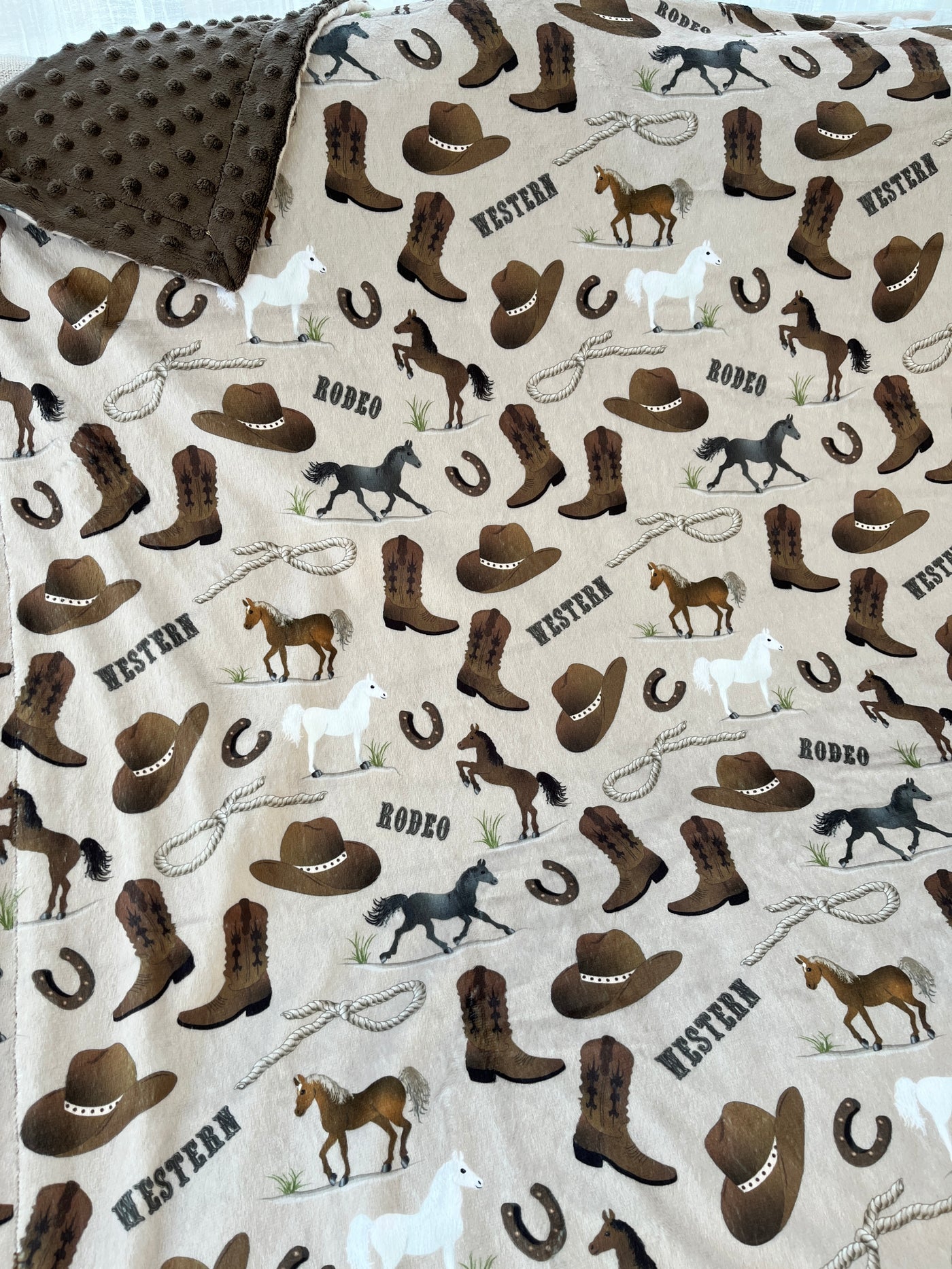 Baby blanket: Beige cowboy western