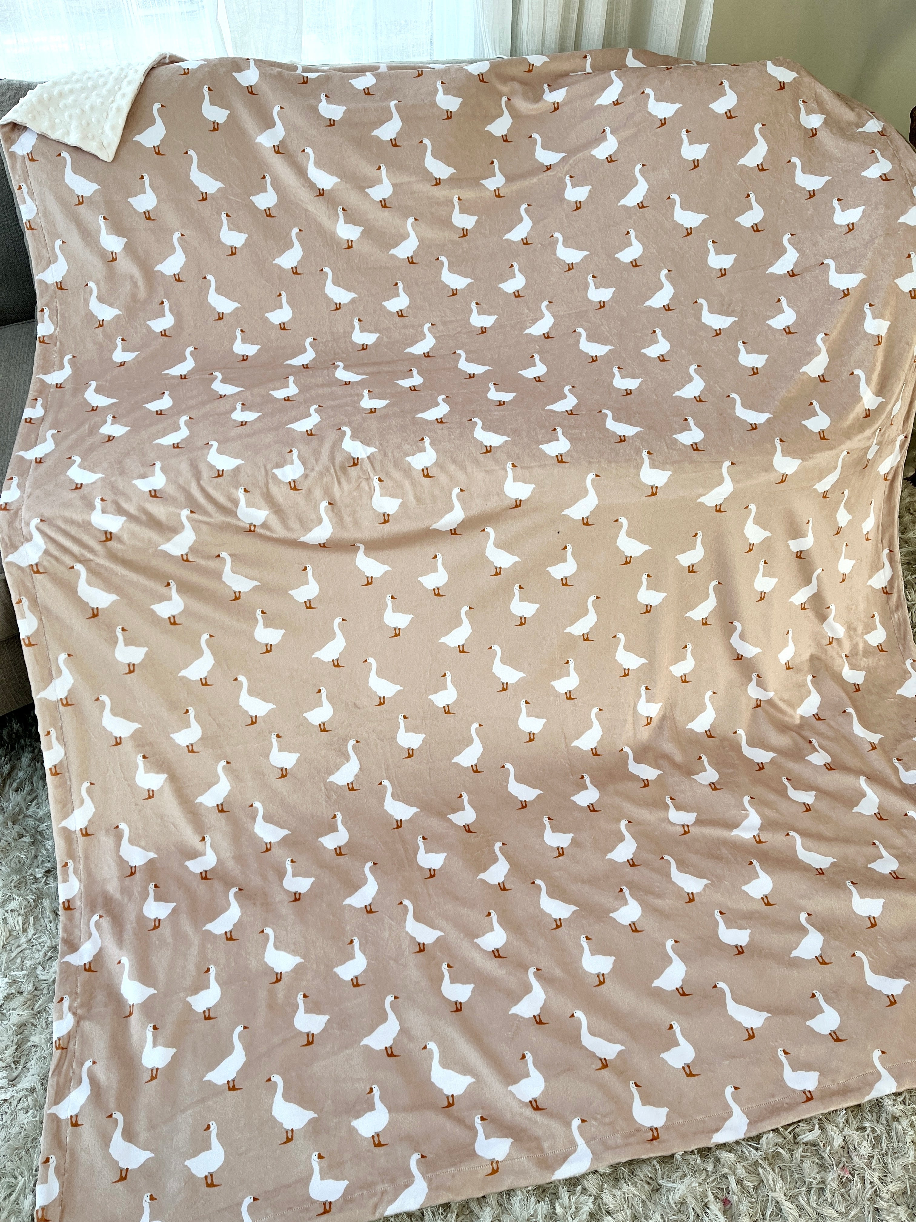 Giant Blanket: Adorable Geese