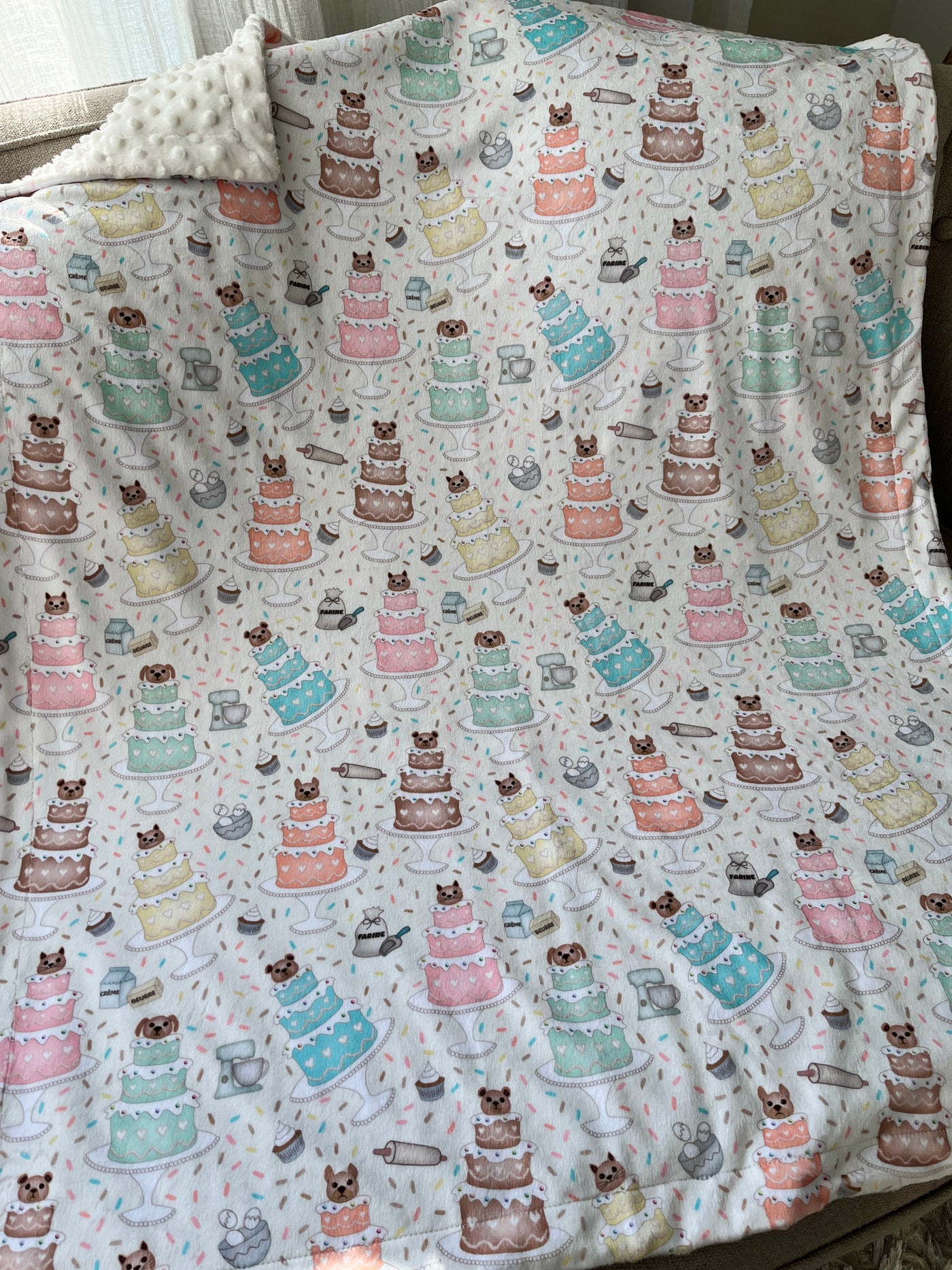 Couverture de bébé : Savoureux gâteaux pastel