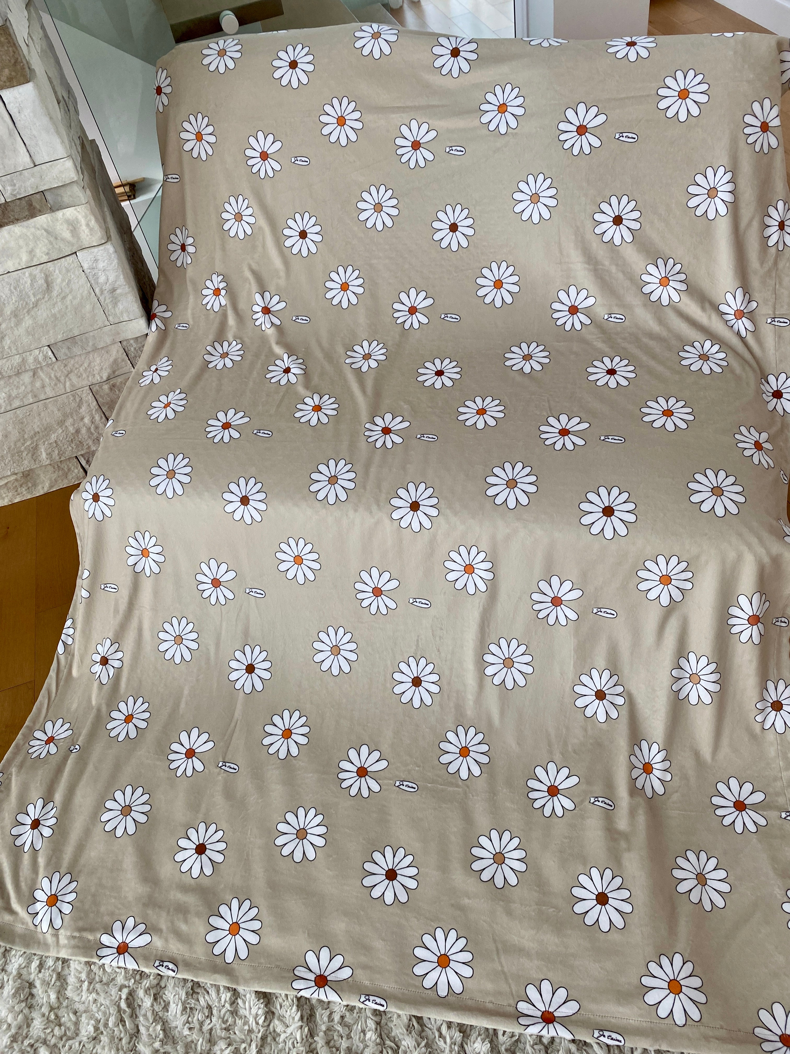 Couverture Géante : Marguerites BOHO (fond crème)