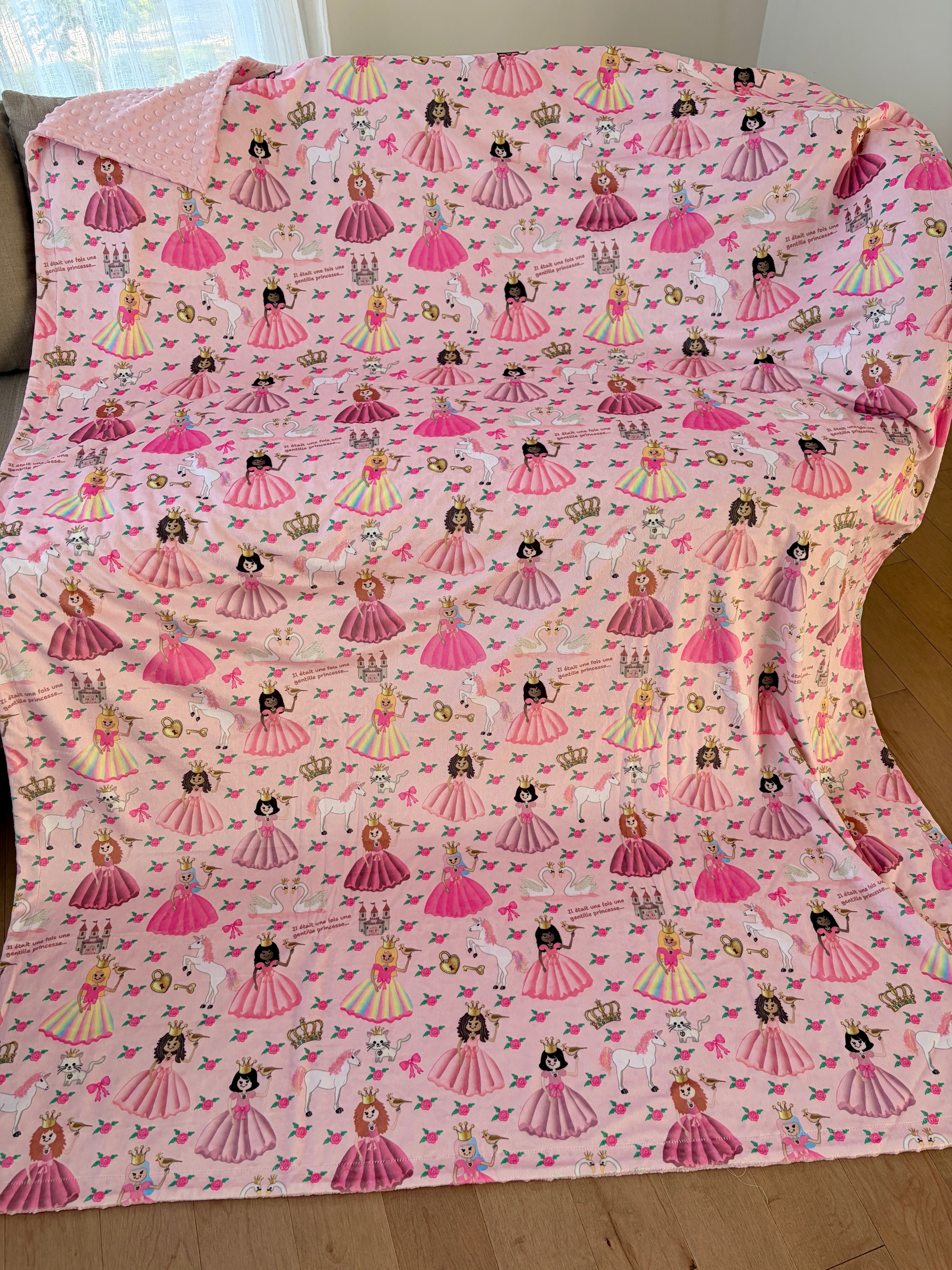 Couverture Géante : Princesses roses et licornes