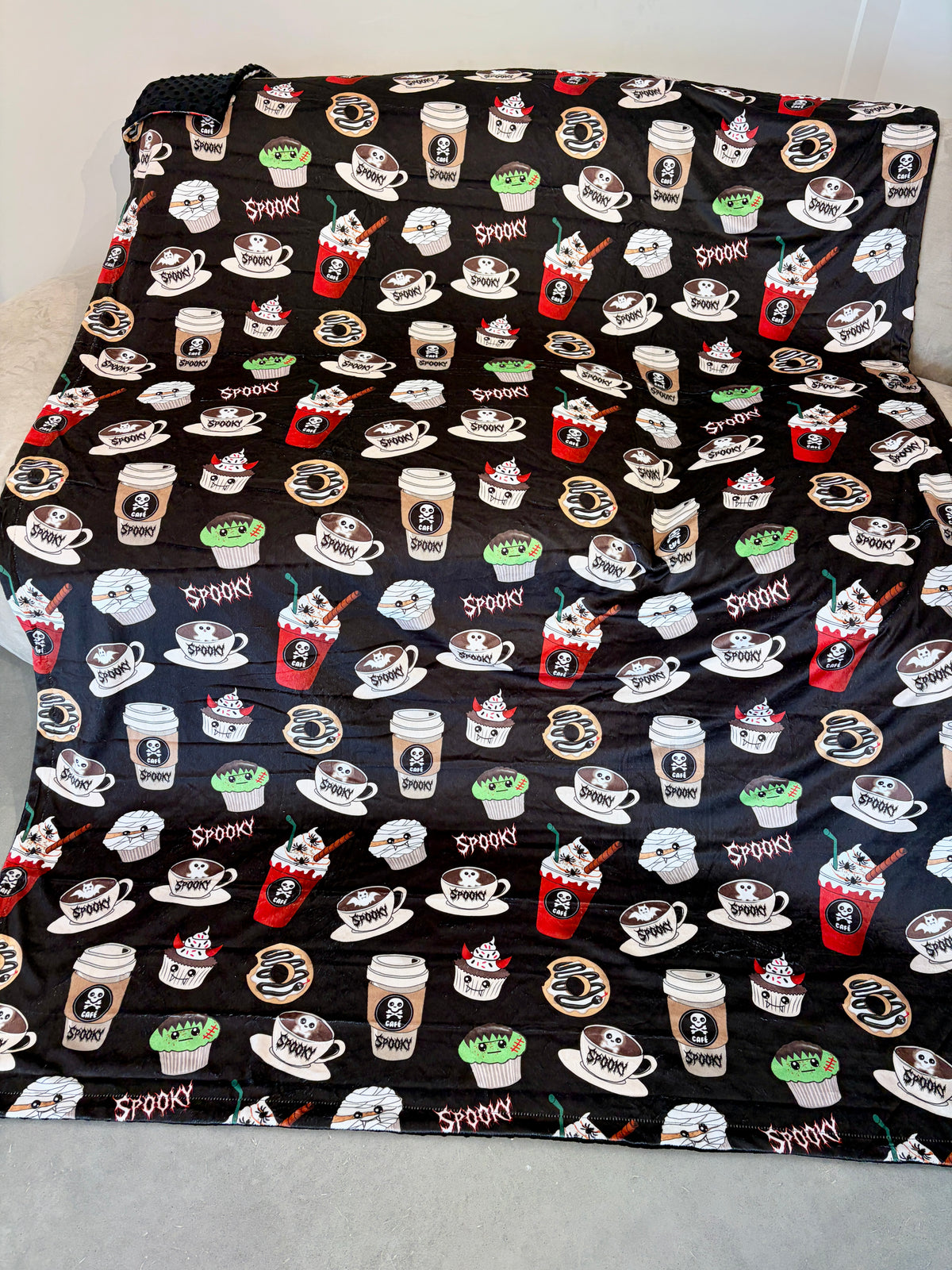 Couverture Géante : Spooky café