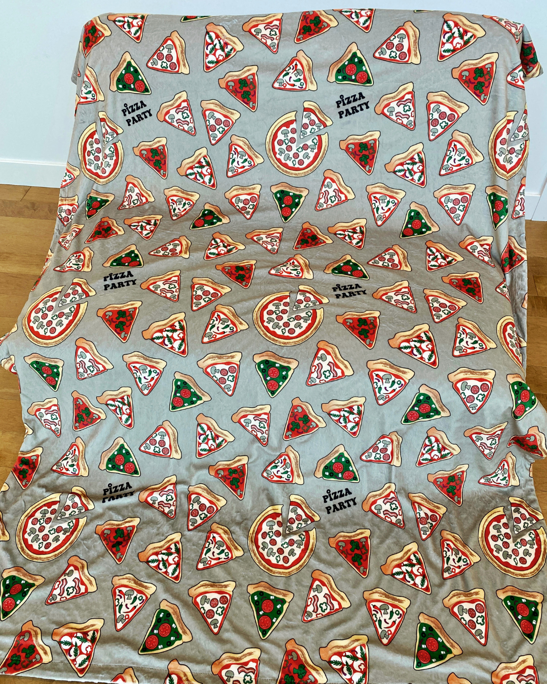 Giant Blanket: Pizza Party