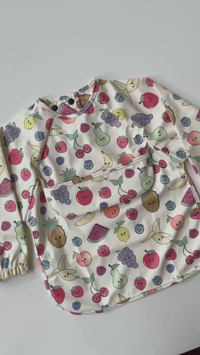 Long-sleeve waterproof bib with pocket: Cute fruits