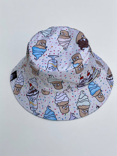 Reversible hat:ice cream