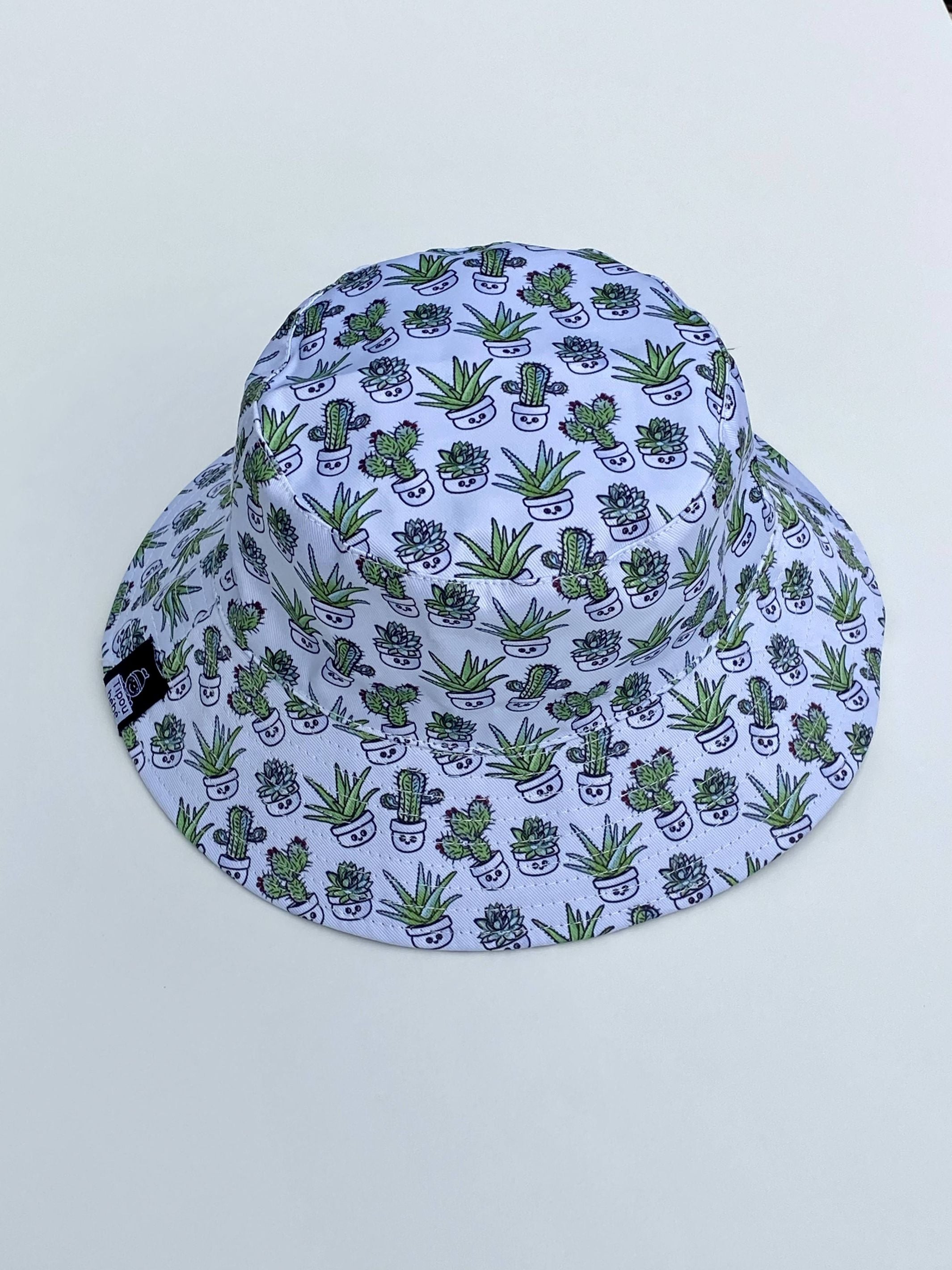 Reversible hat:soft sage green cactus