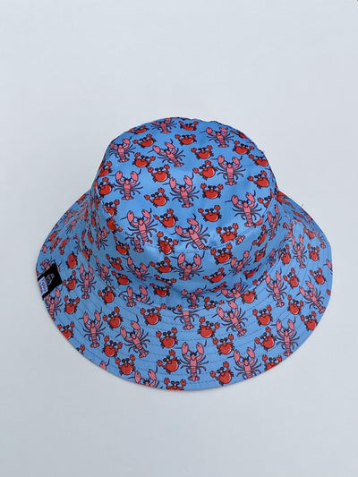 Reversible hat:lobsters and crabs