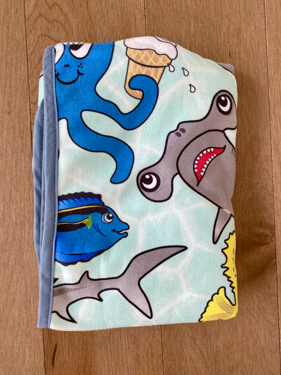 Hooded Baby Towel (0-18 months): Kind Sharks' Birthday