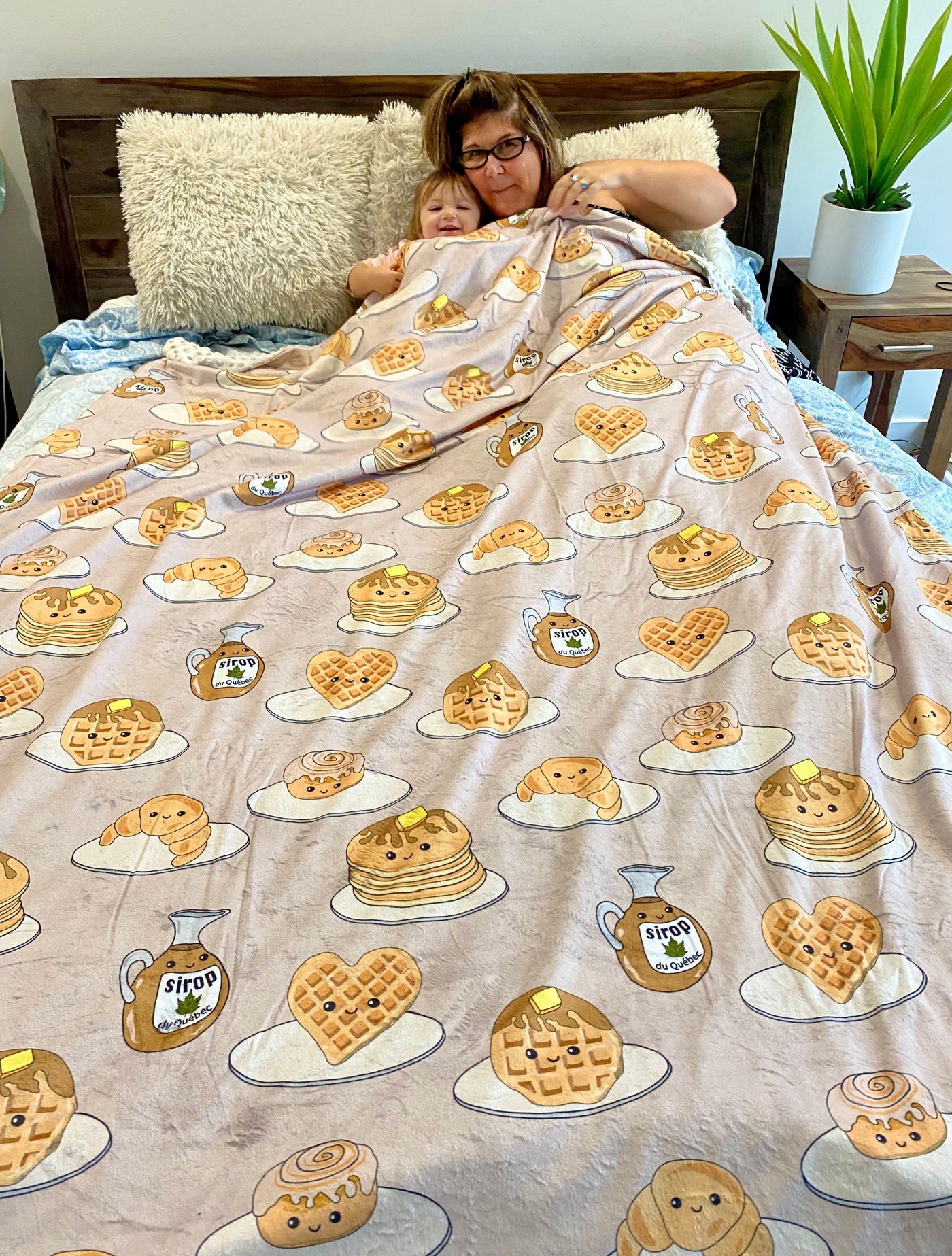 Giant blanket: Delicious Pancakes with Maple Syrup